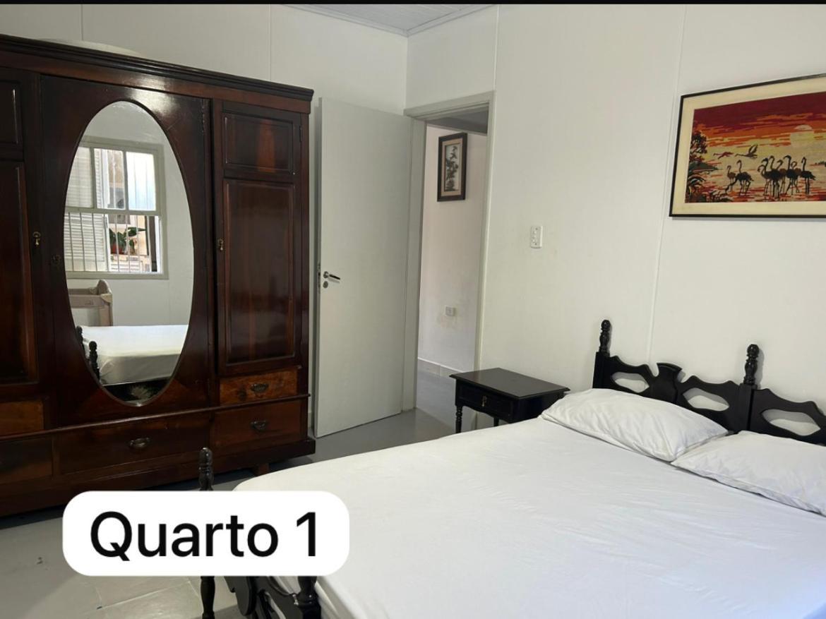 Casa De Praia Em Guaruja A 200 Metros Do Mar Buitenkant foto